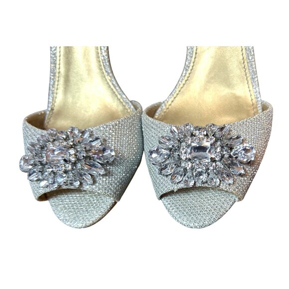 Belle Badgley Mischka Women's 6 Silver Rhinestones Peep Toe Heels Wedding Formal - Picture 5 of 13